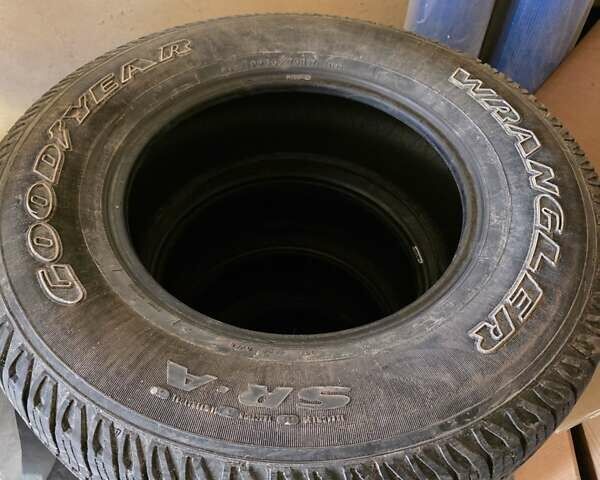 Чорний Мерседес М-Клас, об'ємом двигуна 2.69 л та пробігом 350 тис. км за 8000 $, фото 17 на Automoto.ua