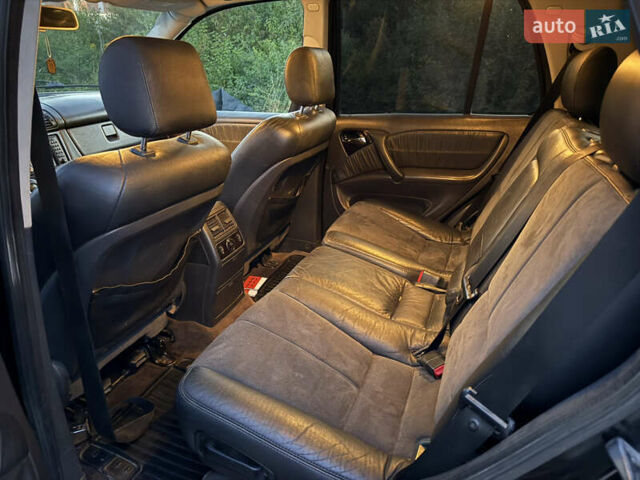 Черный Мерседес М-Класс, объемом двигателя 2.69 л и пробегом 370 тыс. км за 7500 $, фото 5 на Automoto.ua