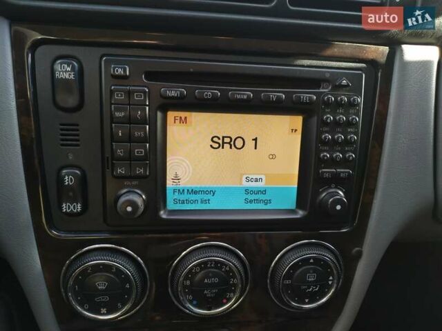 Чорний Мерседес М-Клас, об'ємом двигуна 4 л та пробігом 304 тис. км за 6900 $, фото 29 на Automoto.ua