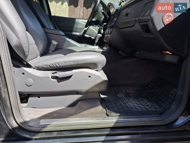 Черный Мерседес М-Класс, объемом двигателя 3.5 л и пробегом 280 тыс. км за 7900 $, фото 6 на Automoto.ua