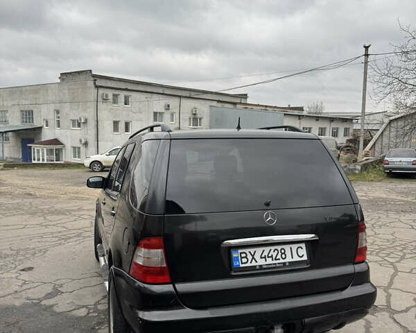 Чорний Мерседес М-Клас, об'ємом двигуна 2.7 л та пробігом 380 тис. км за 7250 $, фото 3 на Automoto.ua