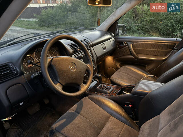 Черный Мерседес М-Класс, объемом двигателя 2.69 л и пробегом 370 тыс. км за 7500 $, фото 4 на Automoto.ua