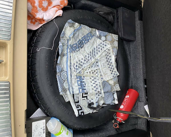 Чорний Мерседес М-Клас, об'ємом двигуна 2.99 л та пробігом 320 тис. км за 10000 $, фото 17 на Automoto.ua