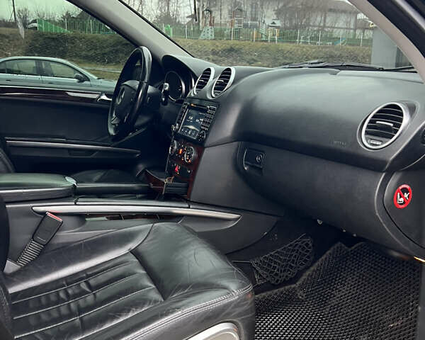 Черный Мерседес М-Класс, объемом двигателя 2.99 л и пробегом 350 тыс. км за 8700 $, фото 15 на Automoto.ua