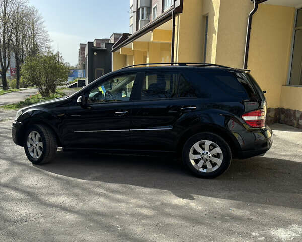 Черный Мерседес М-Класс, объемом двигателя 2.99 л и пробегом 350 тыс. км за 11700 $, фото 6 на Automoto.ua