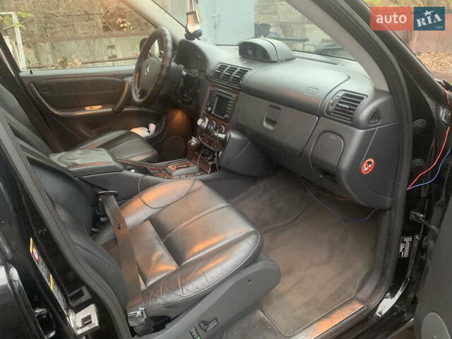 Чорний Мерседес М-Клас, об'ємом двигуна 4 л та пробігом 357 тис. км за 5100 $, фото 5 на Automoto.ua