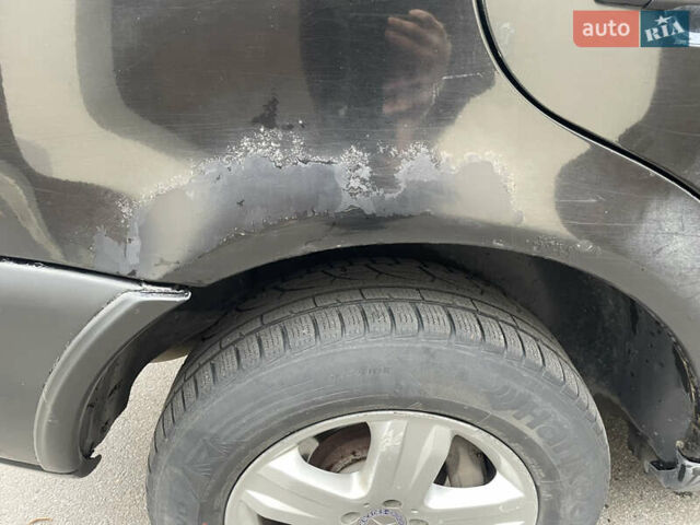 Чорний Мерседес М-Клас, об'ємом двигуна 2.7 л та пробігом 270 тис. км за 7900 $, фото 11 на Automoto.ua