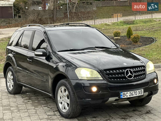 Черный Мерседес М-Класс, объемом двигателя 2.99 л и пробегом 350 тыс. км за 8700 $, фото 3 на Automoto.ua