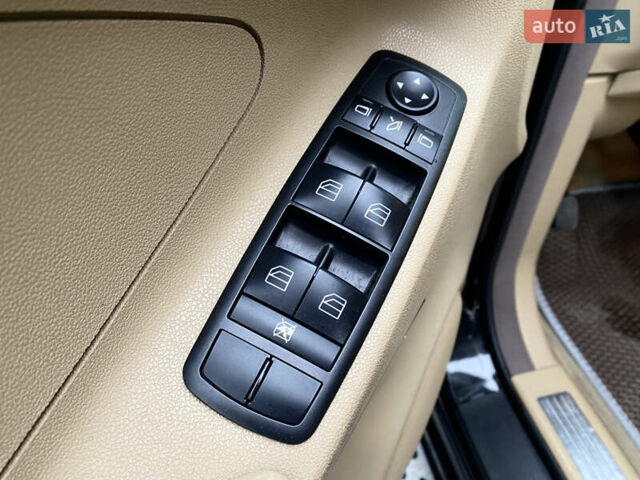 Чорний Мерседес М-Клас, об'ємом двигуна 2.99 л та пробігом 320 тис. км за 10000 $, фото 9 на Automoto.ua