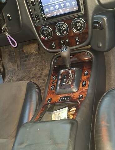 Черный Мерседес М-Класс, объемом двигателя 3.72 л и пробегом 398 тыс. км за 6000 $, фото 9 на Automoto.ua