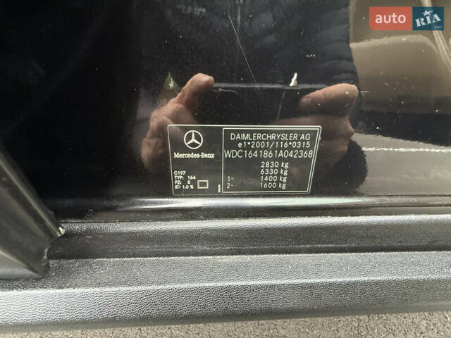 Черный Мерседес М-Класс, объемом двигателя 3.5 л и пробегом 300 тыс. км за 7700 $, фото 23 на Automoto.ua
