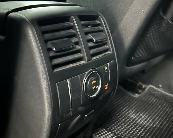 Черный Мерседес М-Класс, объемом двигателя 2.99 л и пробегом 350 тыс. км за 8700 $, фото 12 на Automoto.ua