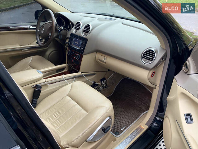 Чорний Мерседес М-Клас, об'ємом двигуна 2.99 л та пробігом 320 тис. км за 10000 $, фото 20 на Automoto.ua