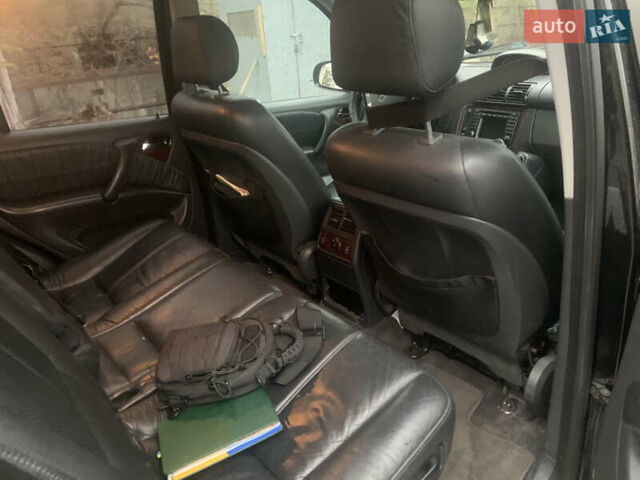 Чорний Мерседес М-Клас, об'ємом двигуна 4 л та пробігом 357 тис. км за 5100 $, фото 7 на Automoto.ua