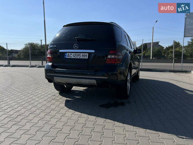 Чорний Мерседес М-Клас, об'ємом двигуна 3 л та пробігом 337 тис. км за 11500 $, фото 4 на Automoto.ua