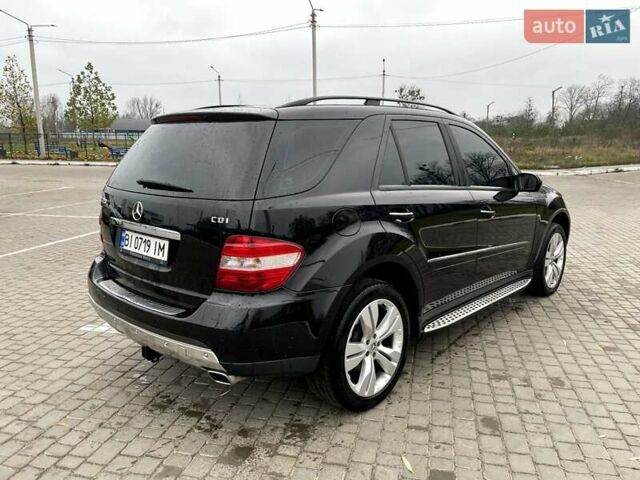 Черный Мерседес М-Класс, объемом двигателя 2.99 л и пробегом 398 тыс. км за 10800 $, фото 7 на Automoto.ua