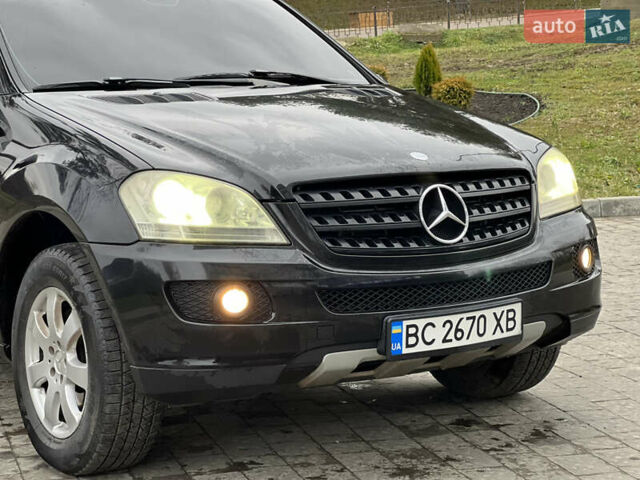 Черный Мерседес М-Класс, объемом двигателя 2.99 л и пробегом 350 тыс. км за 8700 $, фото 5 на Automoto.ua