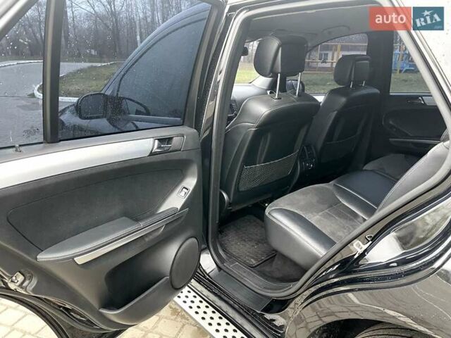 Черный Мерседес М-Класс, объемом двигателя 2.99 л и пробегом 398 тыс. км за 10800 $, фото 18 на Automoto.ua