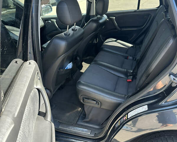 Черный Мерседес М-Класс, объемом двигателя 2.7 л и пробегом 319 тыс. км за 4750 $, фото 5 на Automoto.ua