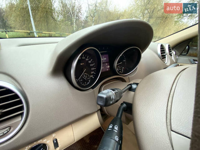 Чорний Мерседес М-Клас, об'ємом двигуна 2.99 л та пробігом 320 тис. км за 10000 $, фото 11 на Automoto.ua