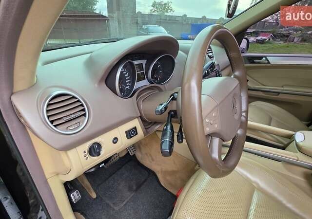 Чорний Мерседес М-Клас, об'ємом двигуна 6.2 л та пробігом 286 тис. км за 10599 $, фото 17 на Automoto.ua