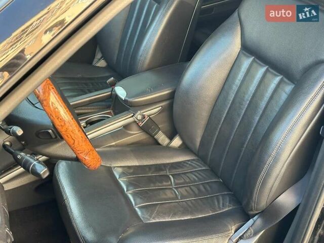 Черный Мерседес М-Класс, объемом двигателя 3.5 л и пробегом 214 тыс. км за 10940 $, фото 13 на Automoto.ua