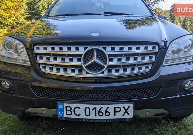 Мерседес М-Класс 2006 в Воловце на Automoto.ua Черный Мерседес М-Класс, объемом двигателя 3.5 л и пробегом 195 тыс. км за 11500 $, фото 18 на Automoto.ua