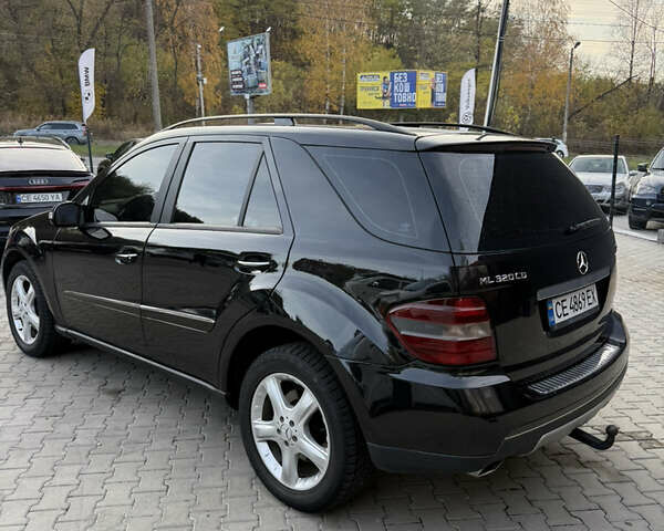 Черный Мерседес М-Класс, объемом двигателя 2.99 л и пробегом 385 тыс. км за 10500 $, фото 7 на Automoto.ua