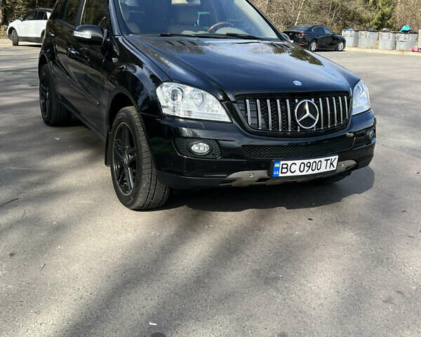 Чорний Мерседес М-Клас, об'ємом двигуна 3.5 л та пробігом 295 тис. км за 11700 $, фото 7 на Automoto.ua