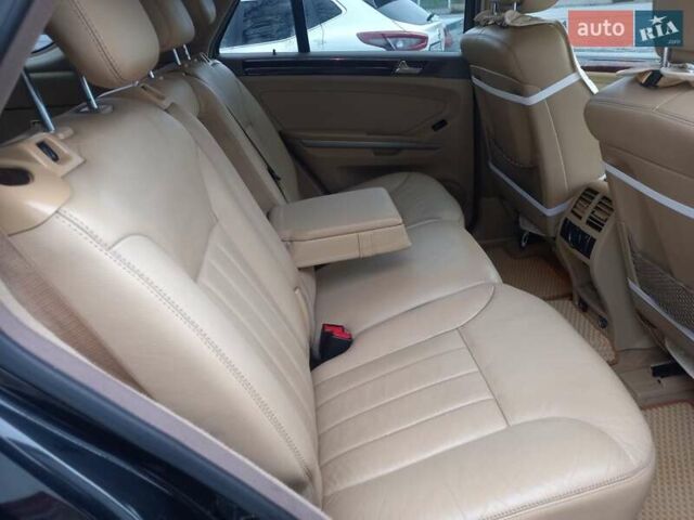 Черный Мерседес М-Класс, объемом двигателя 3 л и пробегом 366 тыс. км за 10500 $, фото 40 на Automoto.ua