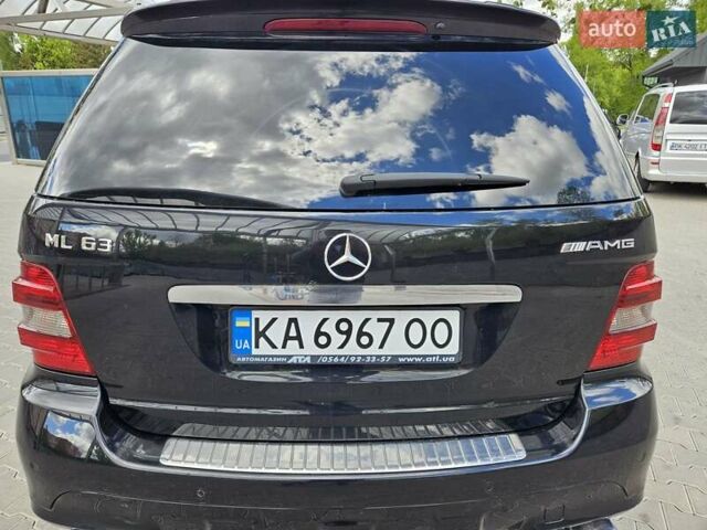 Чорний Мерседес М-Клас, об'ємом двигуна 6.2 л та пробігом 195 тис. км за 11499 $, фото 12 на Automoto.ua
