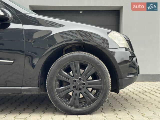 Черный Мерседес М-Класс, объемом двигателя 3 л и пробегом 386 тыс. км за 10999 $, фото 8 на Automoto.ua