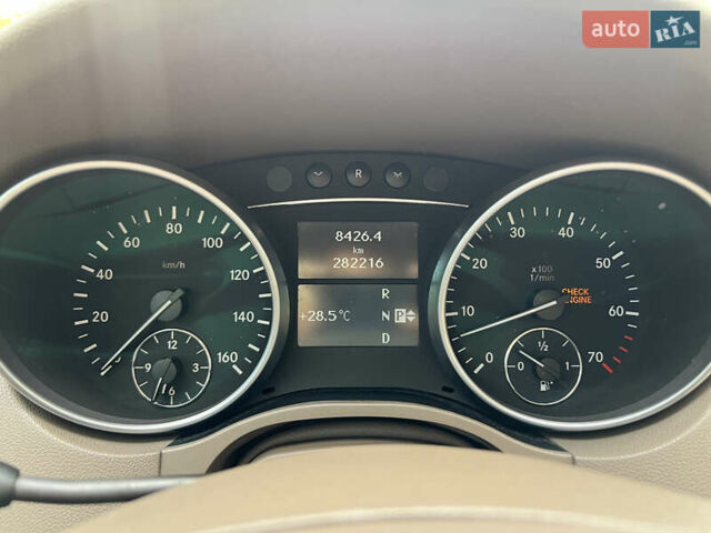 Черный Мерседес М-Класс, объемом двигателя 3.5 л и пробегом 282 тыс. км за 8777 $, фото 18 на Automoto.ua