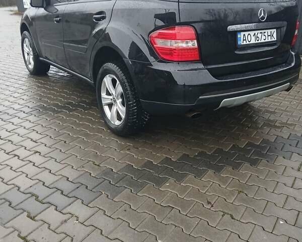 Черный Мерседес М-Класс, объемом двигателя 3 л и пробегом 350 тыс. км за 11400 $, фото 9 на Automoto.ua