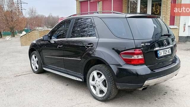 Черный Мерседес М-Класс, объемом двигателя 3.5 л и пробегом 176 тыс. км за 9000 $, фото 18 на Automoto.ua