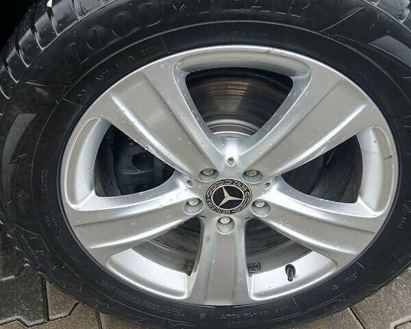 Черный Мерседес М-Класс, объемом двигателя 3 л и пробегом 350 тыс. км за 11400 $, фото 14 на Automoto.ua