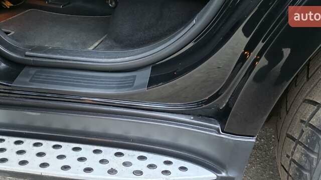 Черный Мерседес М-Класс, объемом двигателя 3.5 л и пробегом 176 тыс. км за 9000 $, фото 28 на Automoto.ua