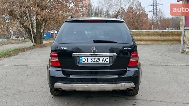 Черный Мерседес М-Класс, объемом двигателя 3.5 л и пробегом 176 тыс. км за 9000 $, фото 19 на Automoto.ua