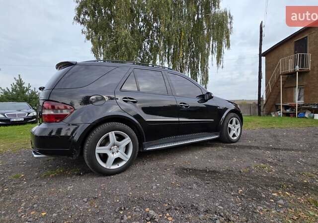 Чорний Мерседес М-Клас, об'ємом двигуна 6.2 л та пробігом 286 тис. км за 10599 $, фото 2 на Automoto.ua