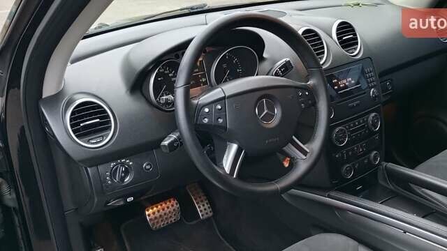 Черный Мерседес М-Класс, объемом двигателя 3.5 л и пробегом 176 тыс. км за 9000 $, фото 29 на Automoto.ua