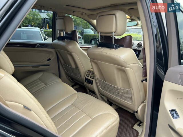 Черный Мерседес М-Класс, объемом двигателя 3.5 л и пробегом 282 тыс. км за 8777 $, фото 28 на Automoto.ua