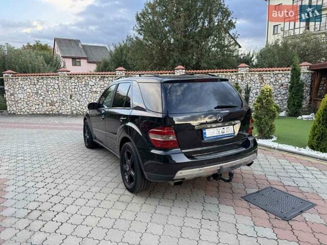 Черный Мерседес М-Класс, объемом двигателя 2.99 л и пробегом 295 тыс. км за 11500 $, фото 3 на Automoto.ua