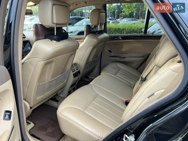 Черный Мерседес М-Класс, объемом двигателя 3.5 л и пробегом 282 тыс. км за 8777 $, фото 12 на Automoto.ua