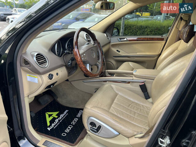 Черный Мерседес М-Класс, объемом двигателя 3.5 л и пробегом 282 тыс. км за 8777 $, фото 9 на Automoto.ua