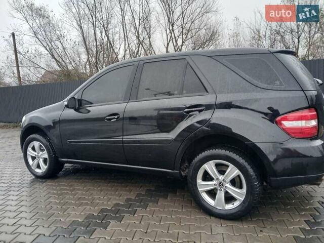 Черный Мерседес М-Класс, объемом двигателя 3 л и пробегом 350 тыс. км за 11400 $, фото 7 на Automoto.ua