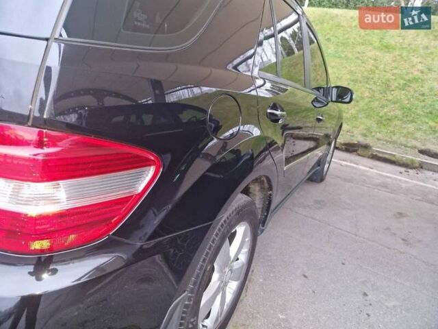 Чорний Мерседес М-Клас, об'ємом двигуна 4.97 л та пробігом 187 тис. км за 10000 $, фото 4 на Automoto.ua