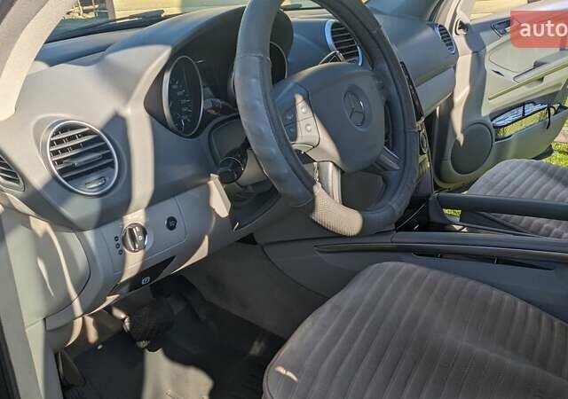 Мерседес М-Класс 2006 в Воловце на Automoto.ua Черный Мерседес М-Класс, объемом двигателя 3.5 л и пробегом 195 тыс. км за 11500 $, фото 32 на Automoto.ua