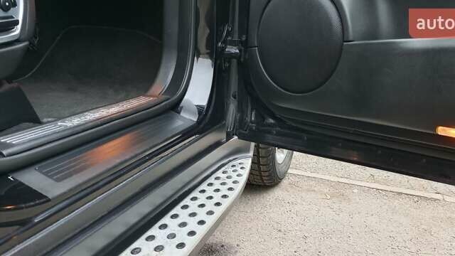 Черный Мерседес М-Класс, объемом двигателя 3.5 л и пробегом 176 тыс. км за 9000 $, фото 14 на Automoto.ua