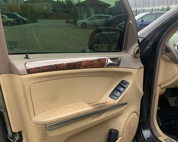 Чорний Мерседес М-Клас, об'ємом двигуна 2.99 л та пробігом 367 тис. км за 10000 $, фото 8 на Automoto.ua