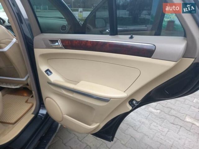 Черный Мерседес М-Класс, объемом двигателя 3 л и пробегом 366 тыс. км за 10500 $, фото 41 на Automoto.ua